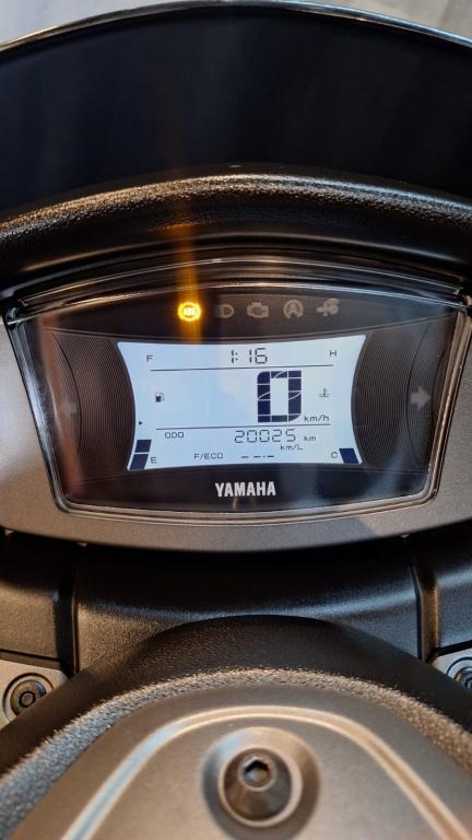 YAMAHA NMax 160 - Foto