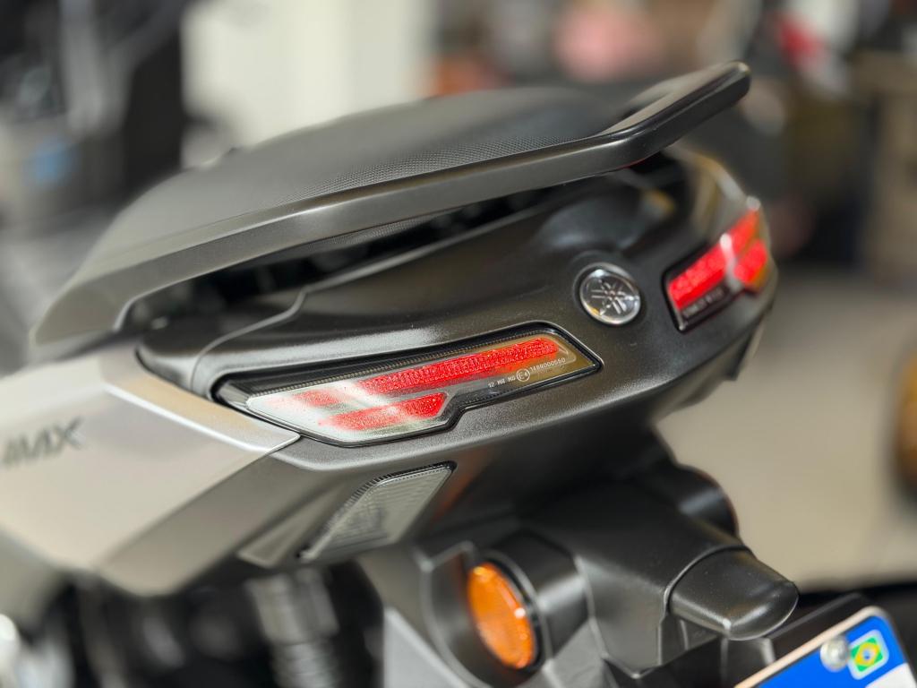 YAMAHA NMax 160 - Foto