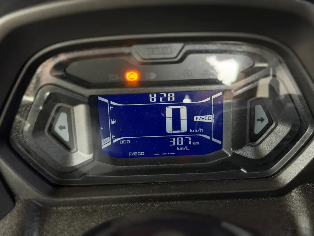 YAMAHA NMax 160 - Foto