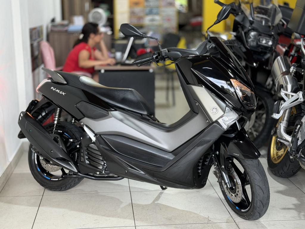 YAMAHA NMax 160 - Foto