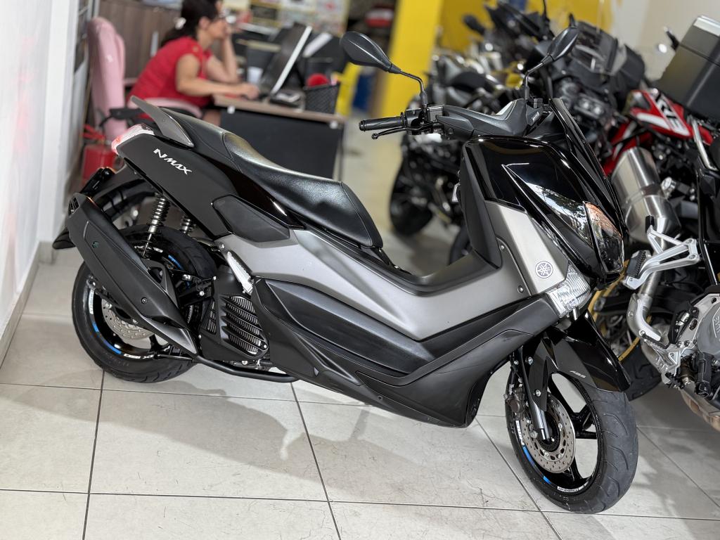 YAMAHA NMax 160 - Foto
