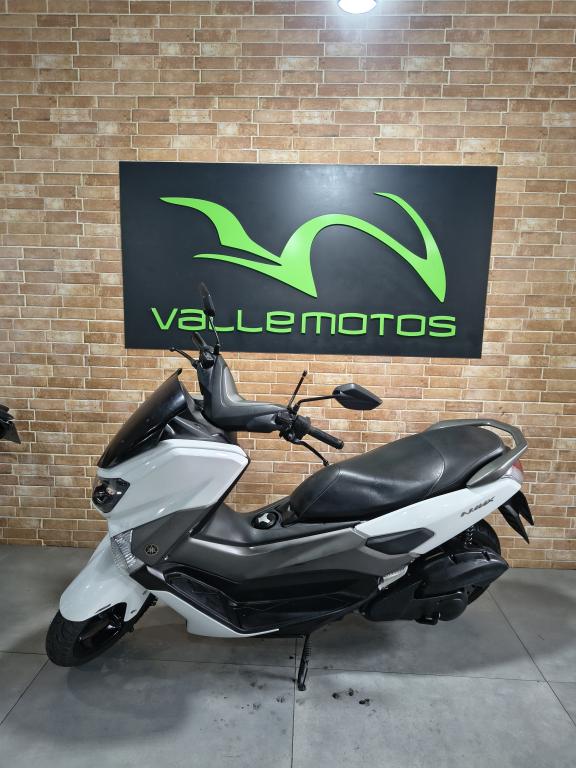 YAMAHA NMax 160 - Foto