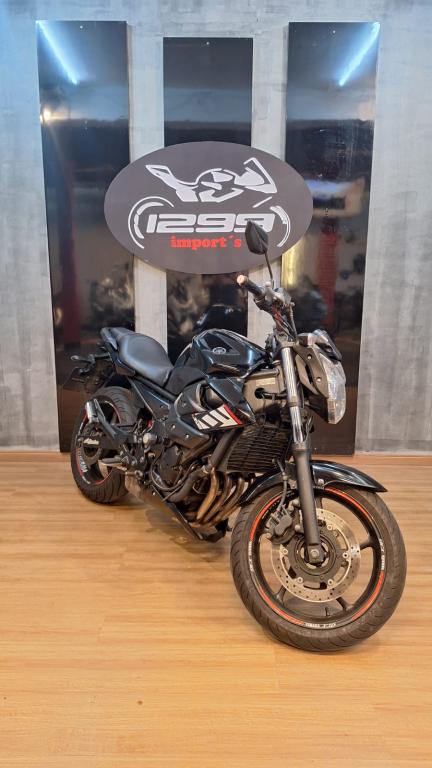 YAMAHA XJ6 600 - Foto