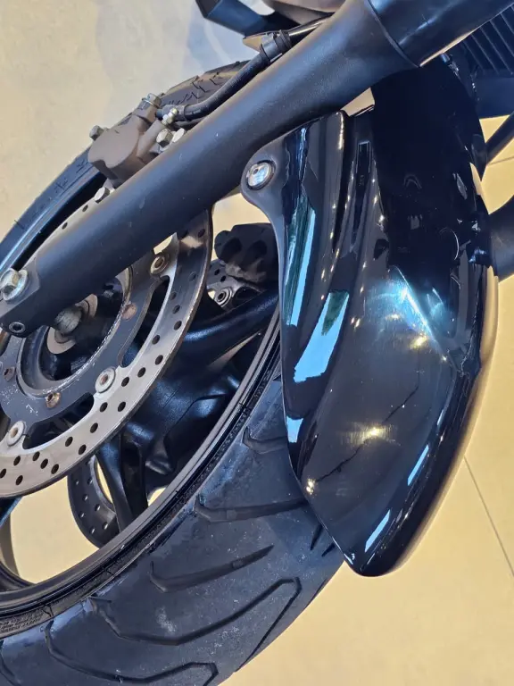 YAMAHA XJ6 600 - Foto