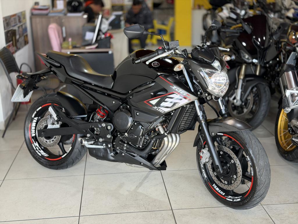 YAMAHA XJ6 600