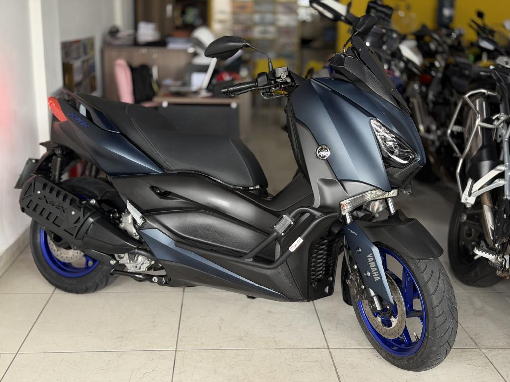 YAMAHA Xmax 250 - Foto