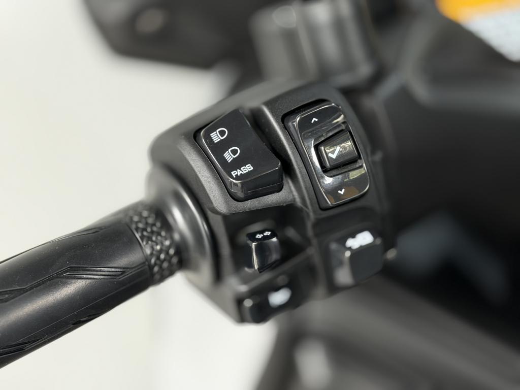 YAMAHA XMax 250 - Foto