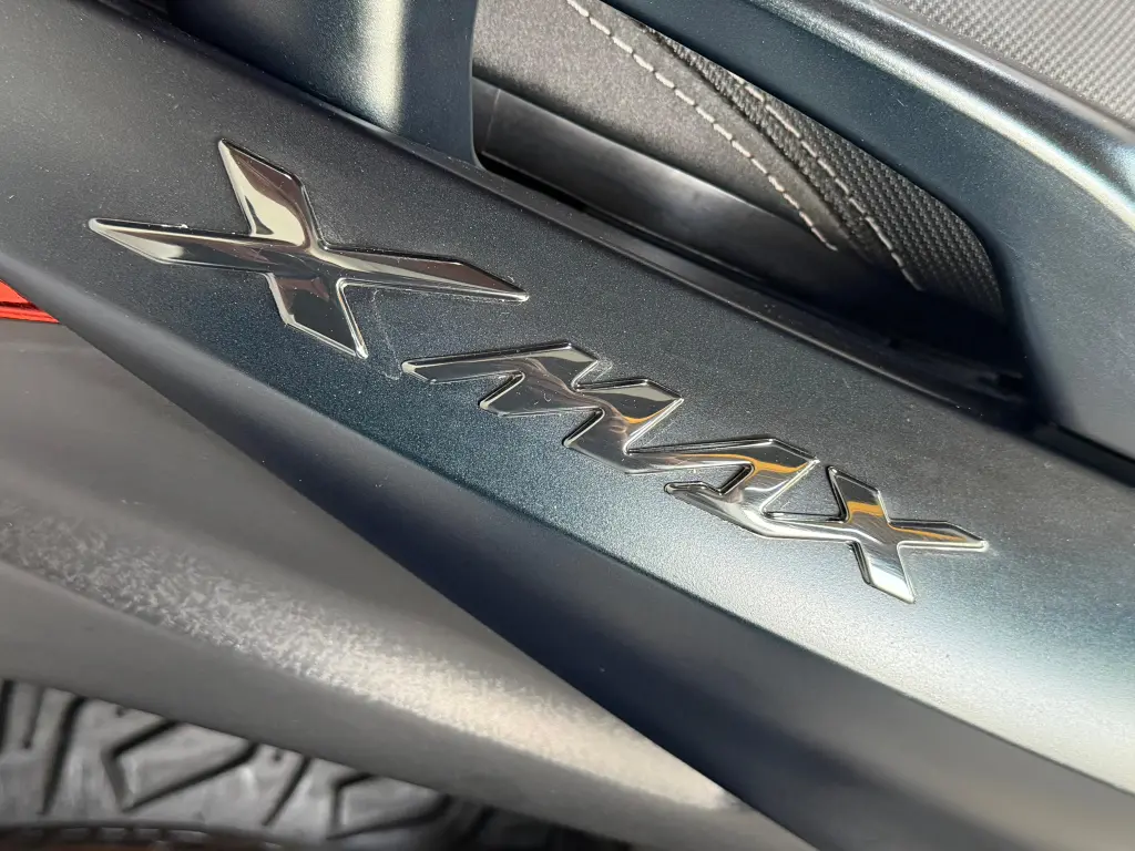 YAMAHA XMax 250 - Foto