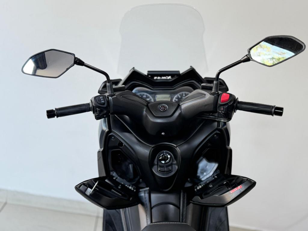 YAMAHA XMax 250 - Foto