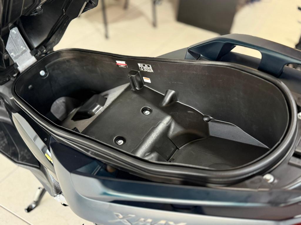 YAMAHA Xmax 250 - Foto