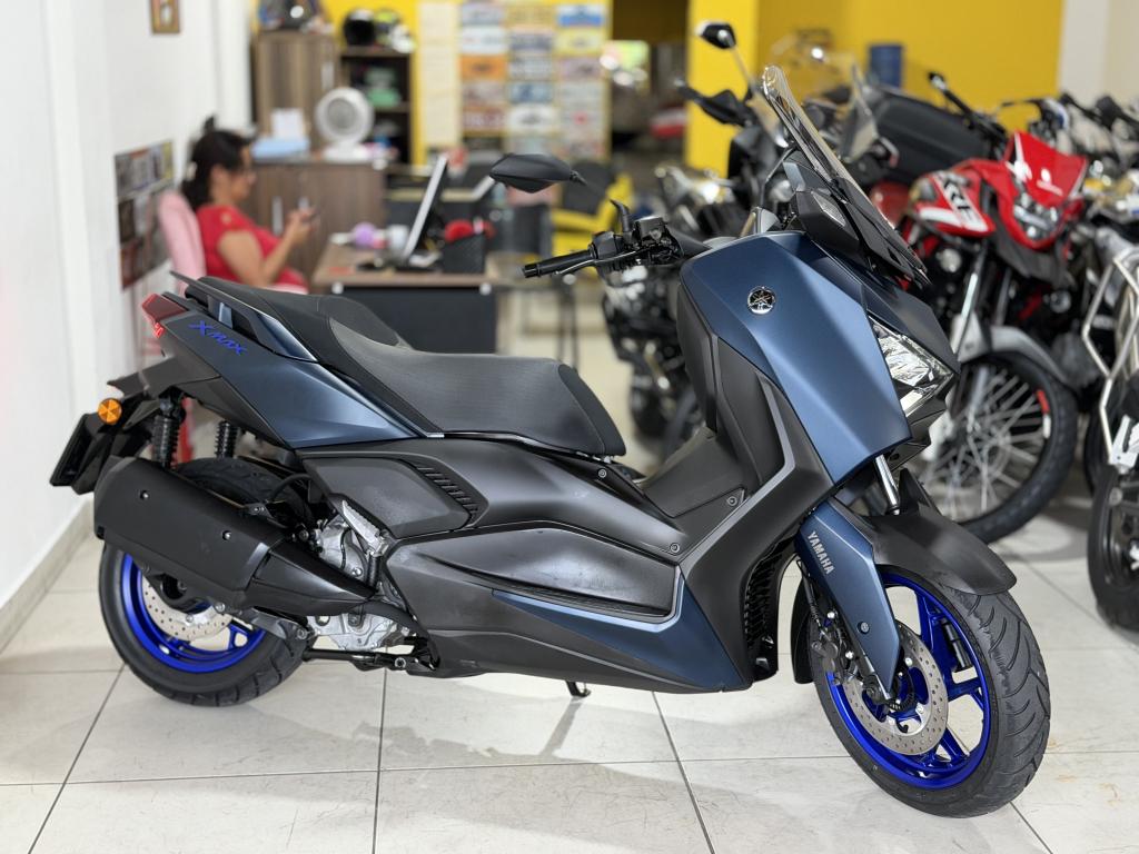 YAMAHA Xmax 250 - Foto
