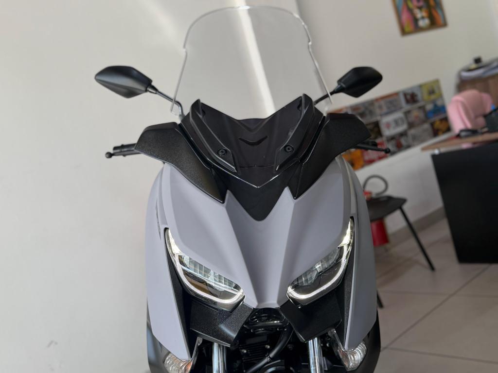 YAMAHA XMax 250 - Foto