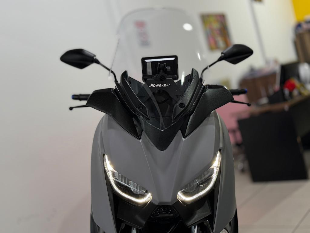 YAMAHA XMax 250 - Foto