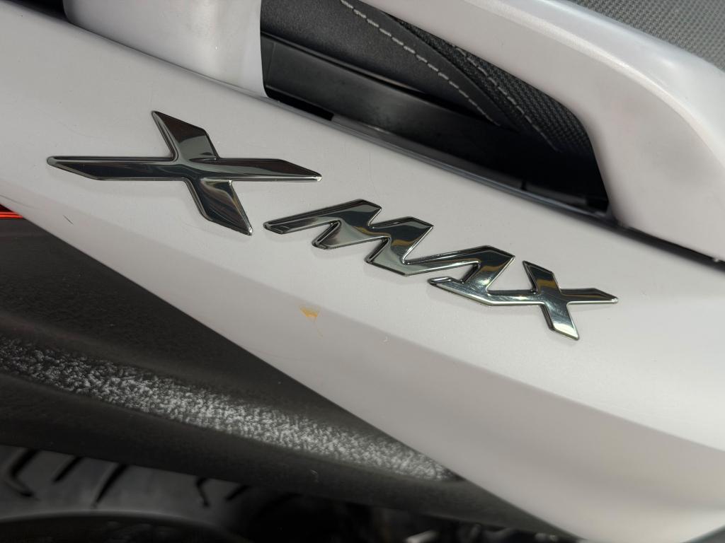 YAMAHA XMax 250 - Foto