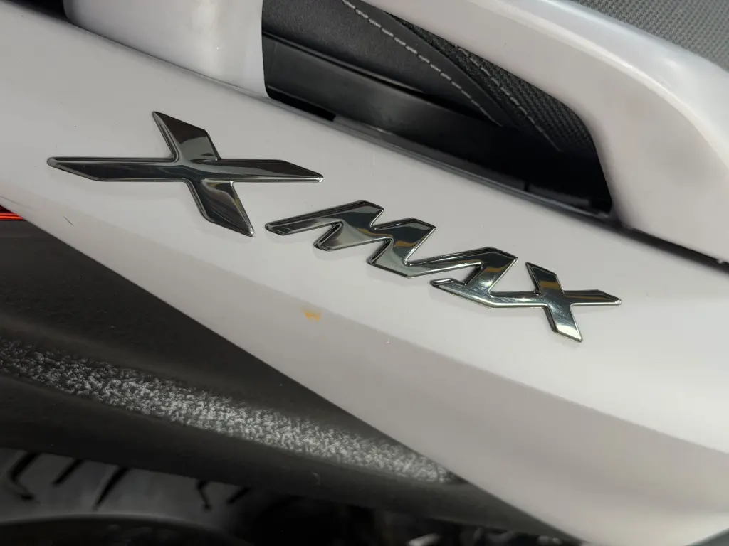 YAMAHA XMax 250 - Foto