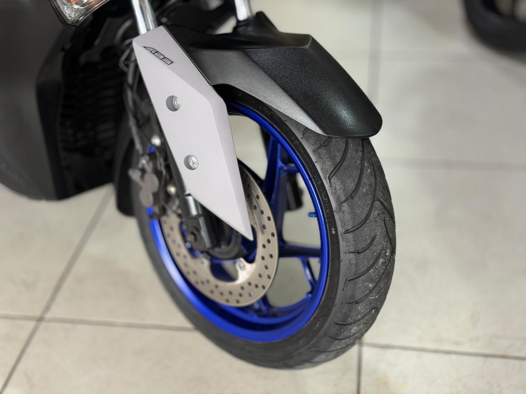 YAMAHA XMax 250 - Foto