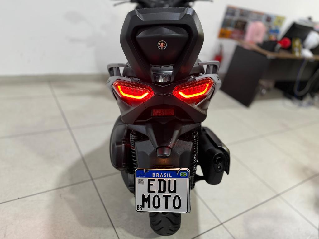 YAMAHA XMax 250 - Foto