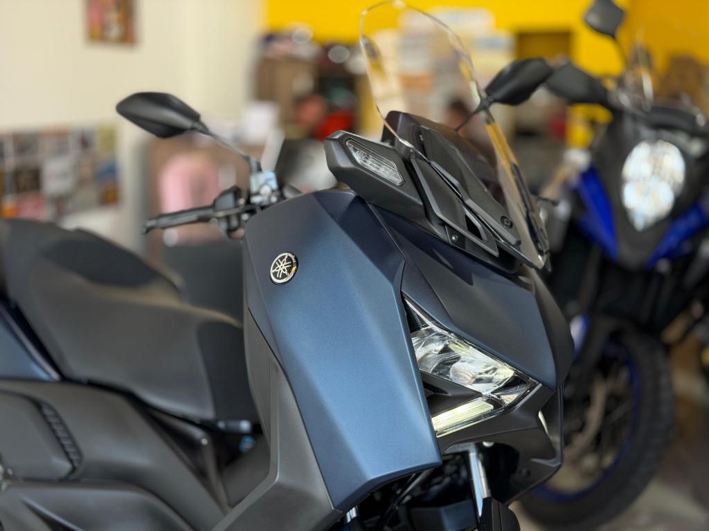 YAMAHA XMax 250 - Foto
