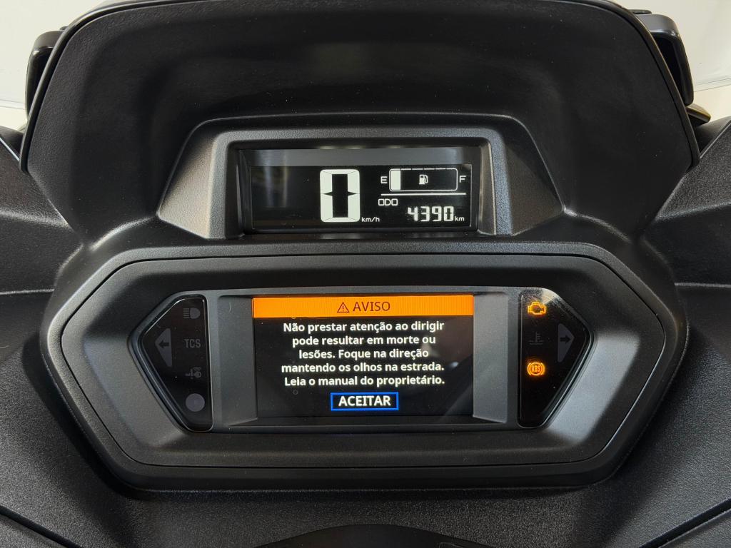 YAMAHA XMax 250 - Foto