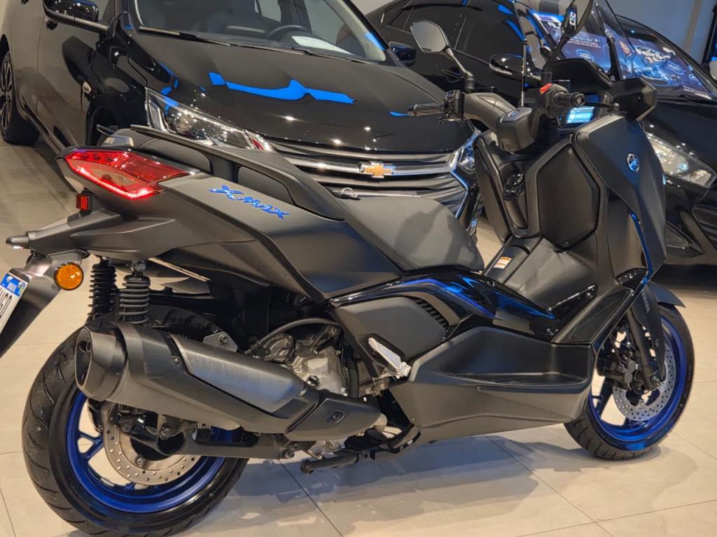 YAMAHA XMax 300 - Foto