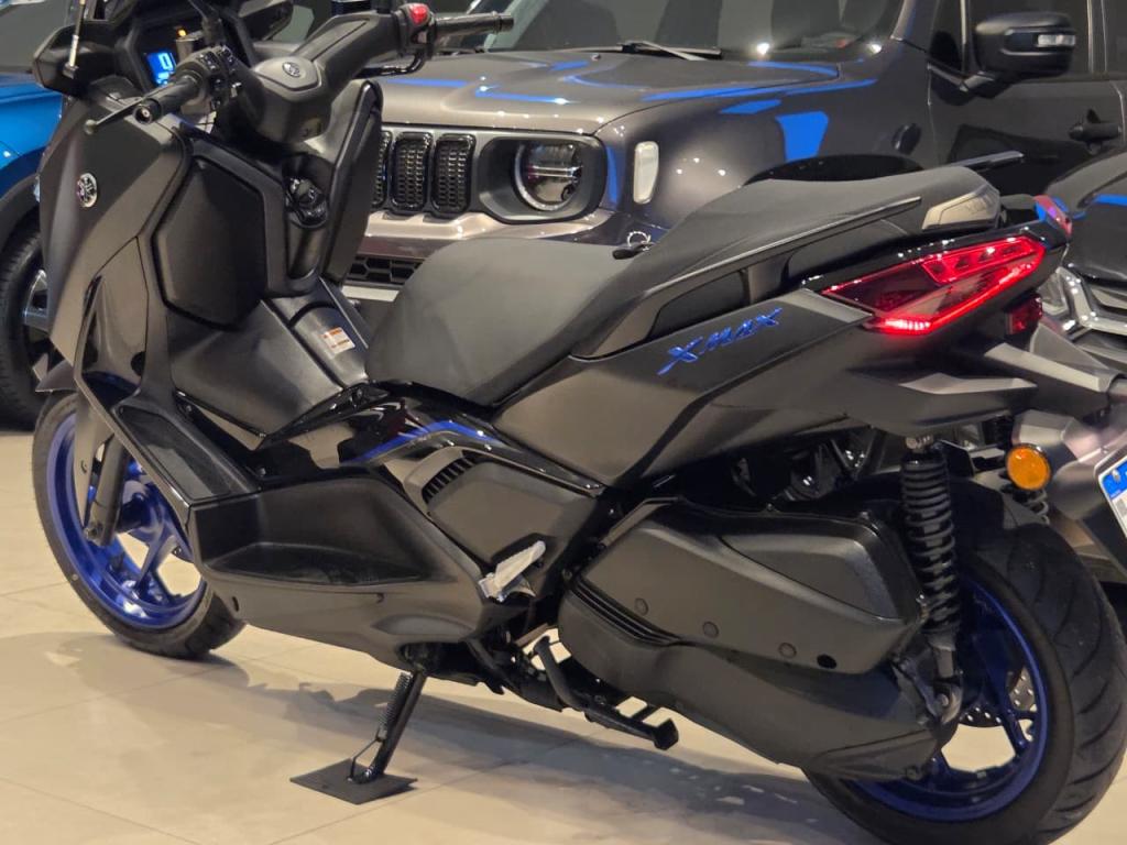 YAMAHA XMax 300 - Foto
