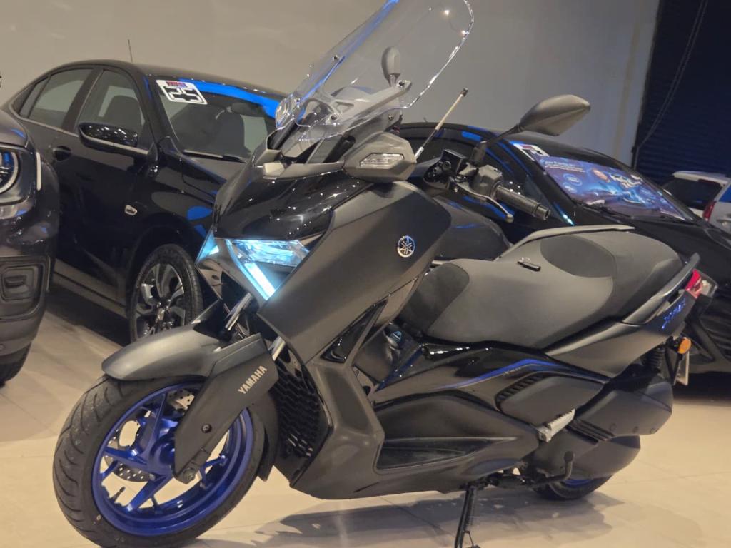 YAMAHA XMax 300 - Foto
