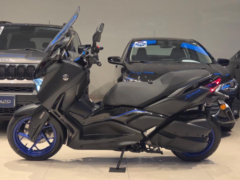 YAMAHA XMax 300 - Foto