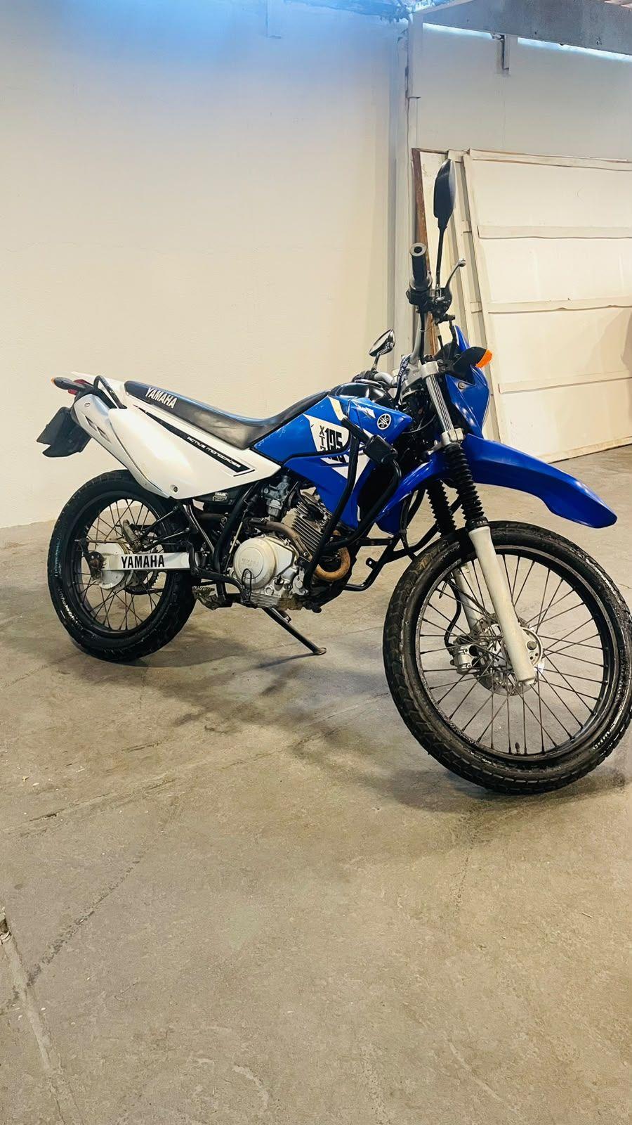 YAMAHA XTZ 125 - Foto