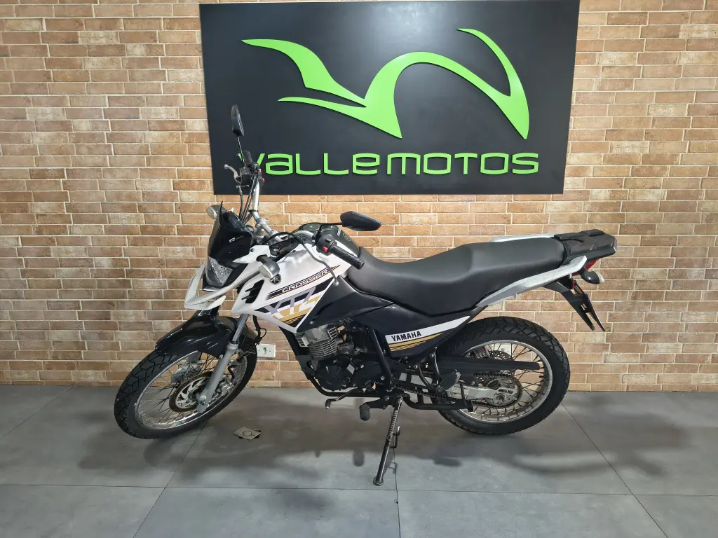 YAMAHA XTZ 150 Crosser - Foto