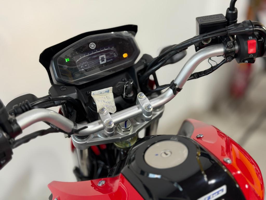 YAMAHA XTZ 150 Crosser - Foto