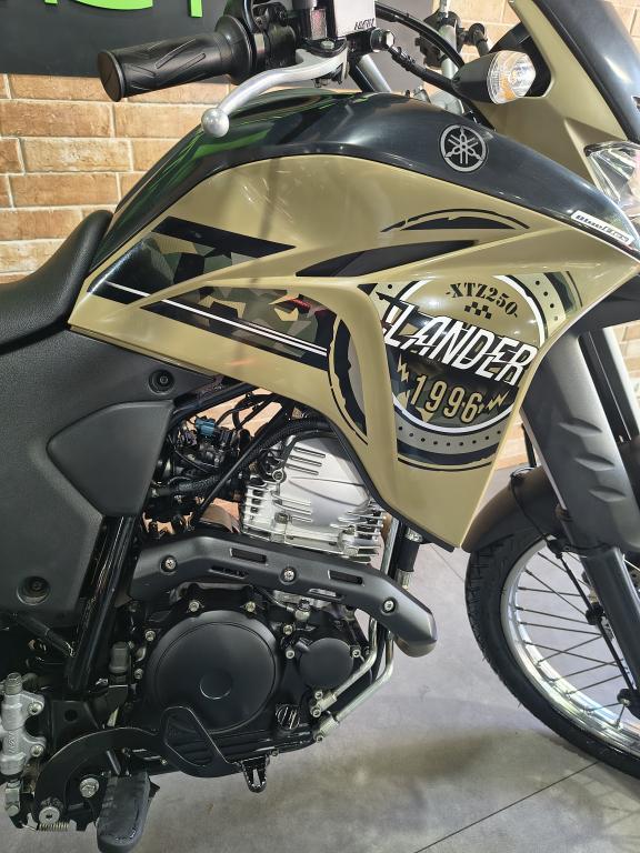 YAMAHA XTZ 250 - Foto
