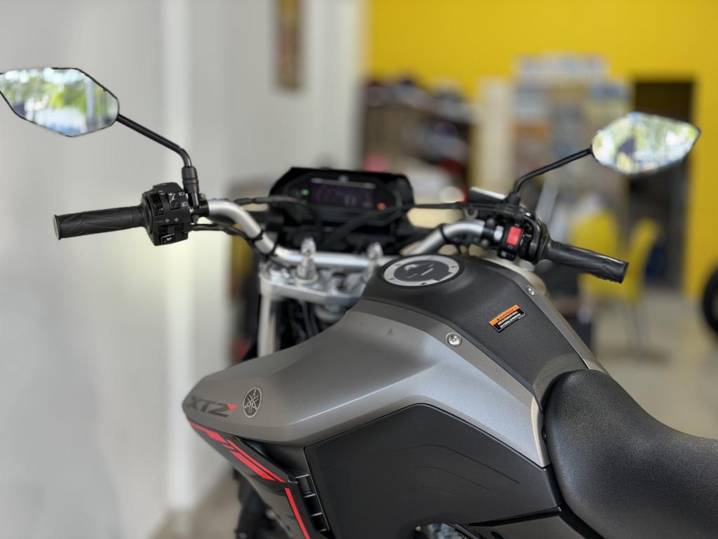 YAMAHA XTZ 250 - Foto