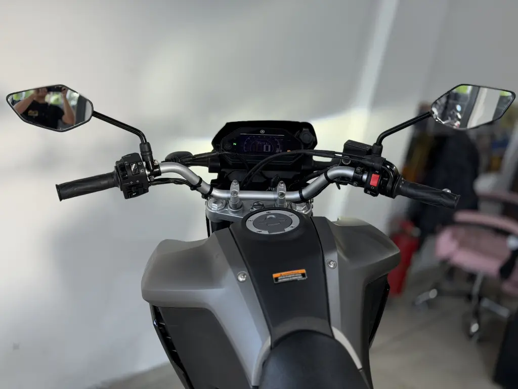 YAMAHA XTZ 250 - Foto