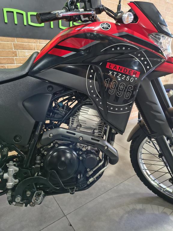 YAMAHA XTZ 250 - Foto