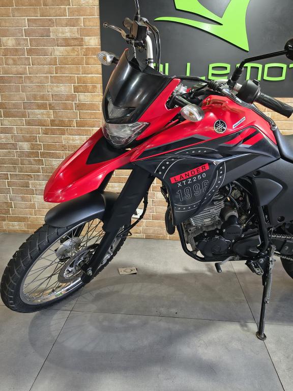 YAMAHA XTZ 250 - Foto