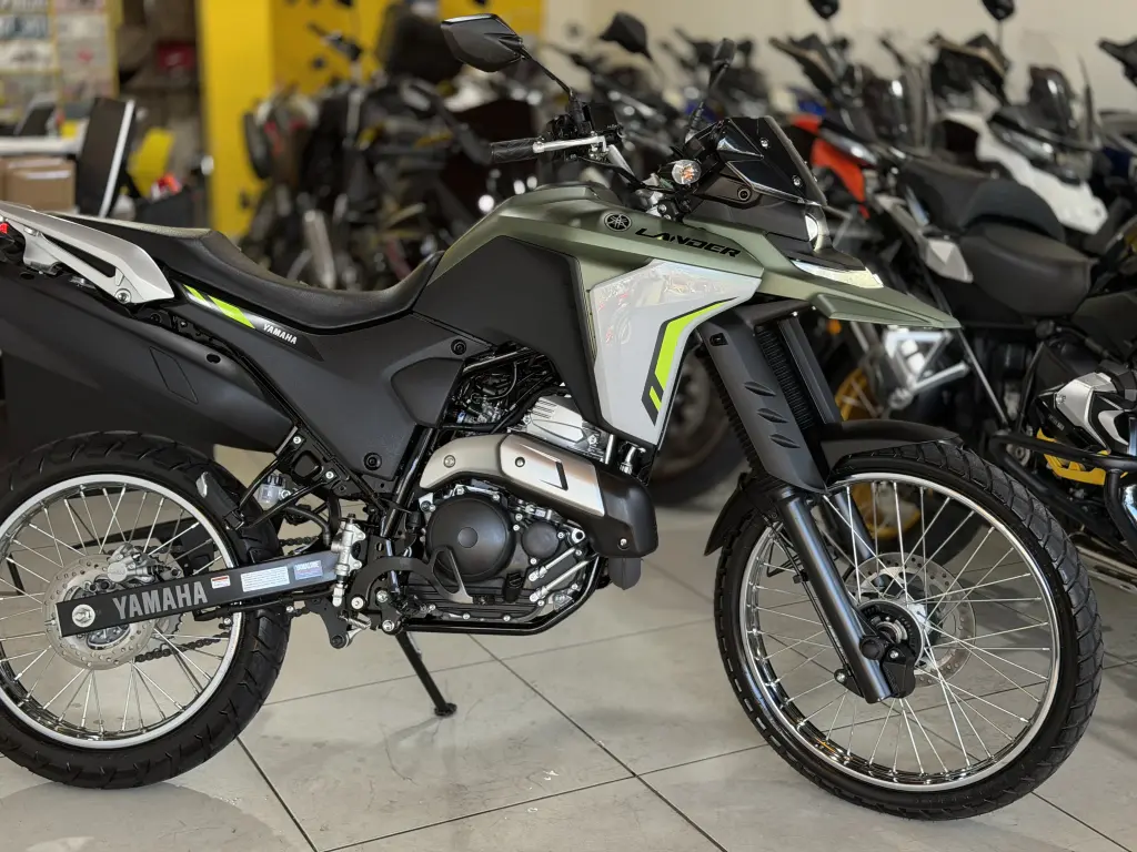 YAMAHA XTZ 250 - Foto