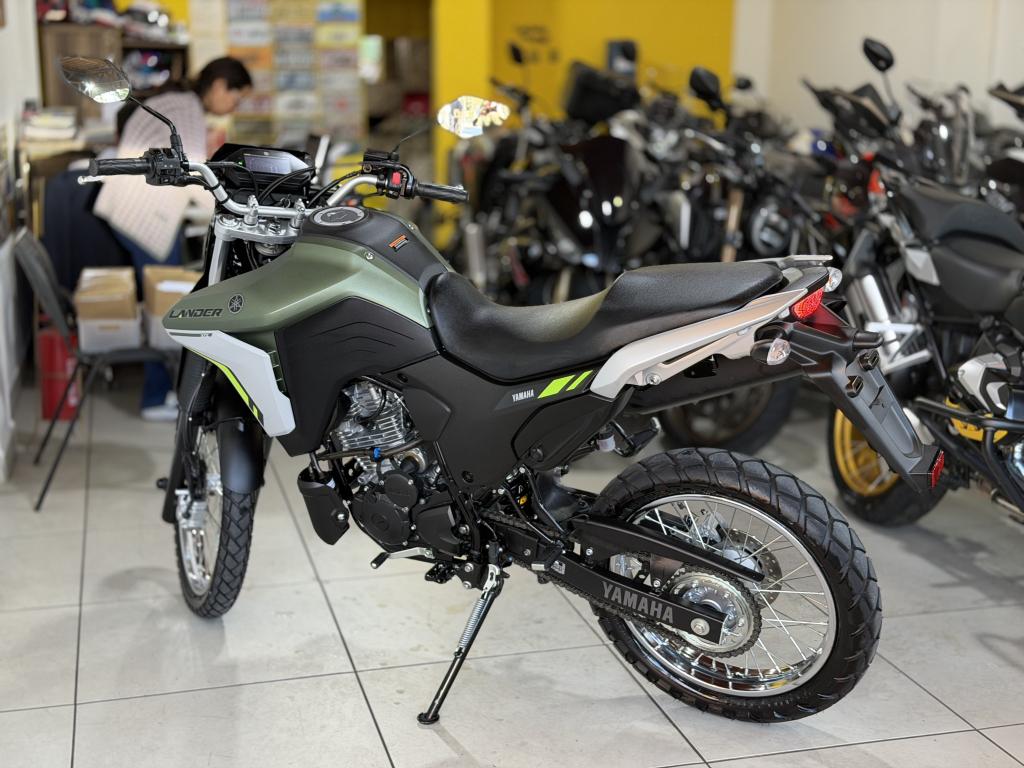 YAMAHA XTZ 250 - Foto