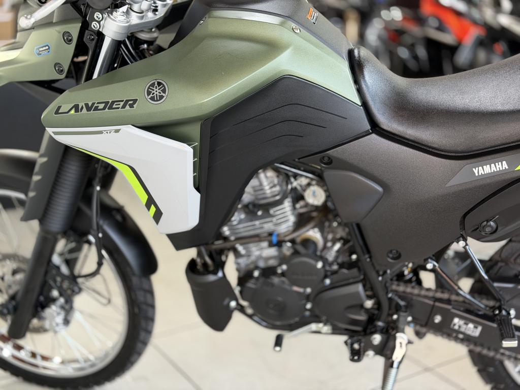 YAMAHA XTZ 250 - Foto