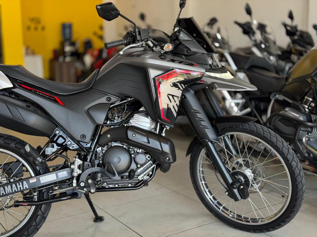 YAMAHA XTZ 250 - Foto