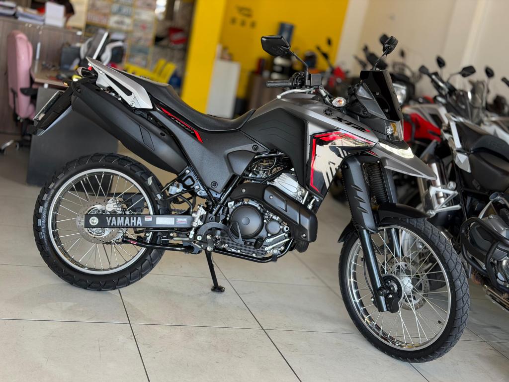 YAMAHA XTZ 250 - Foto