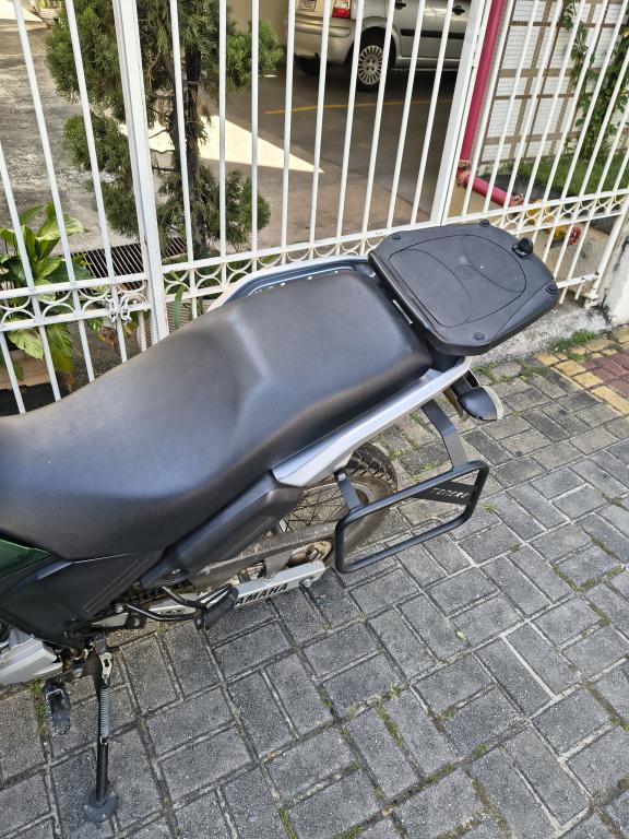 YAMAHA XTZ 250 - Foto