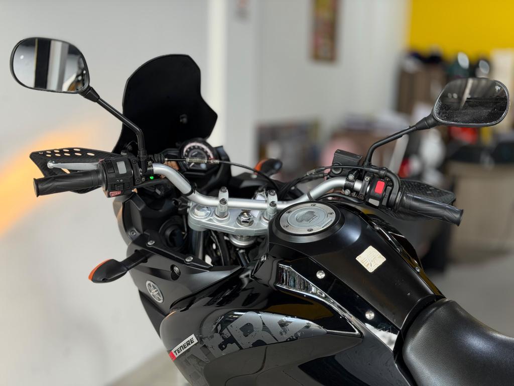 YAMAHA XTZ 250 - Foto