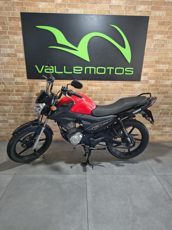 YAMAHA YBR 125 - Foto