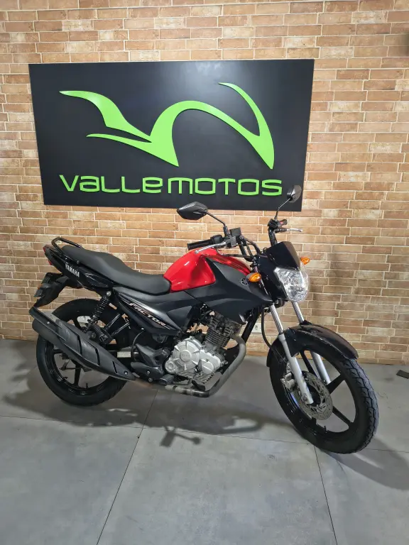 YAMAHA YBR 125 - Foto