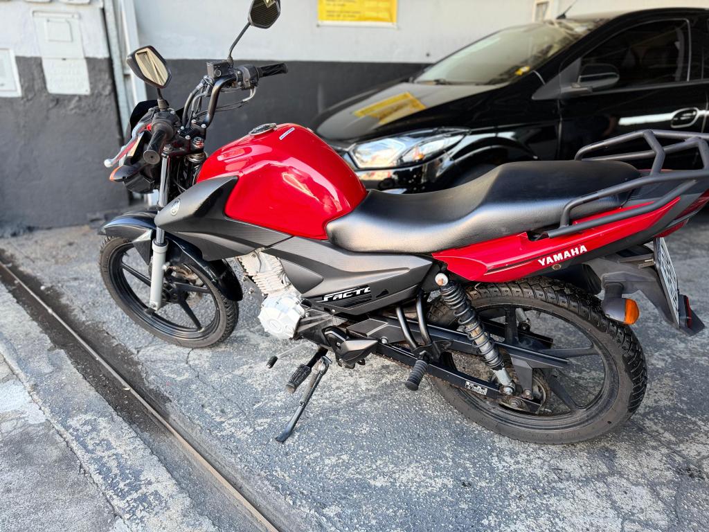 YAMAHA YBR 125 - Foto