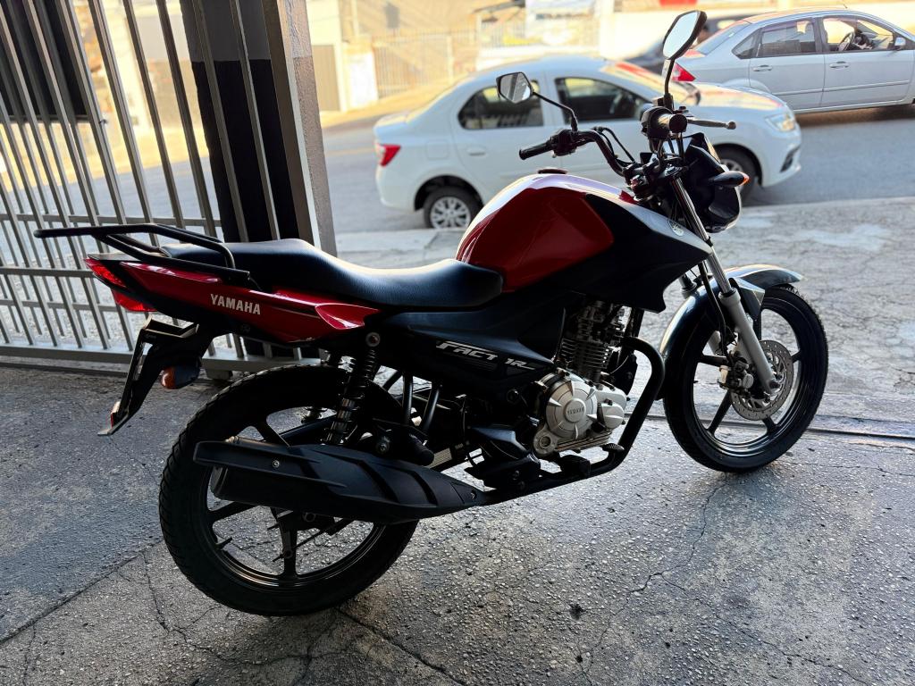 YAMAHA YBR 125 - Foto