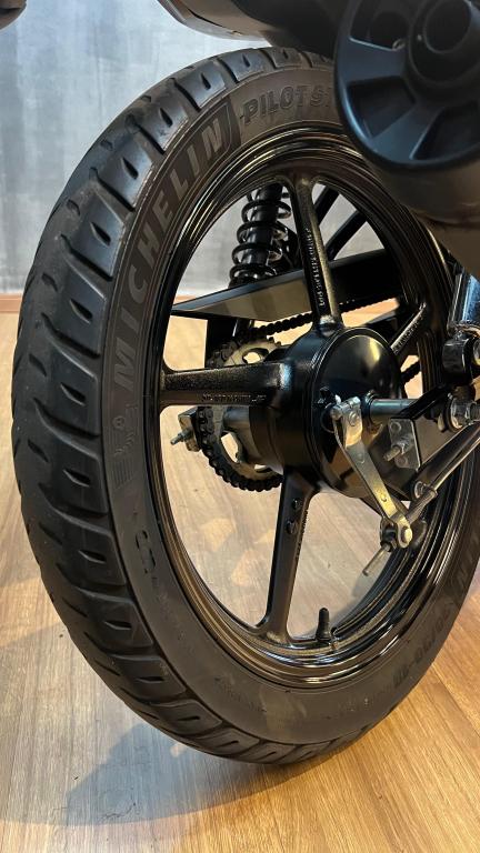 YAMAHA YBR 150 - Foto