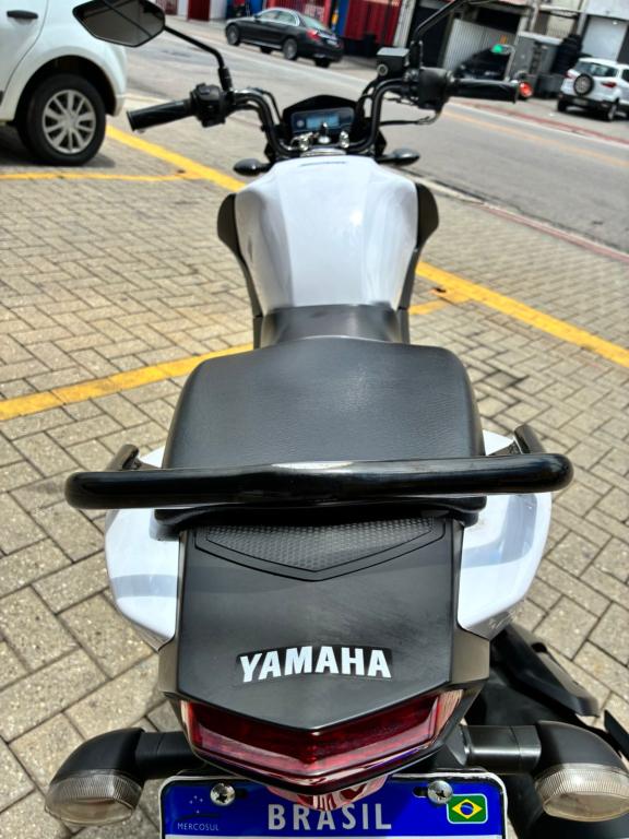 YAMAHA YBR 150 - Foto
