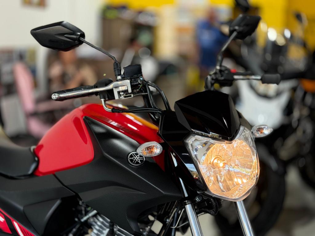 YAMAHA YBR 150 - Foto