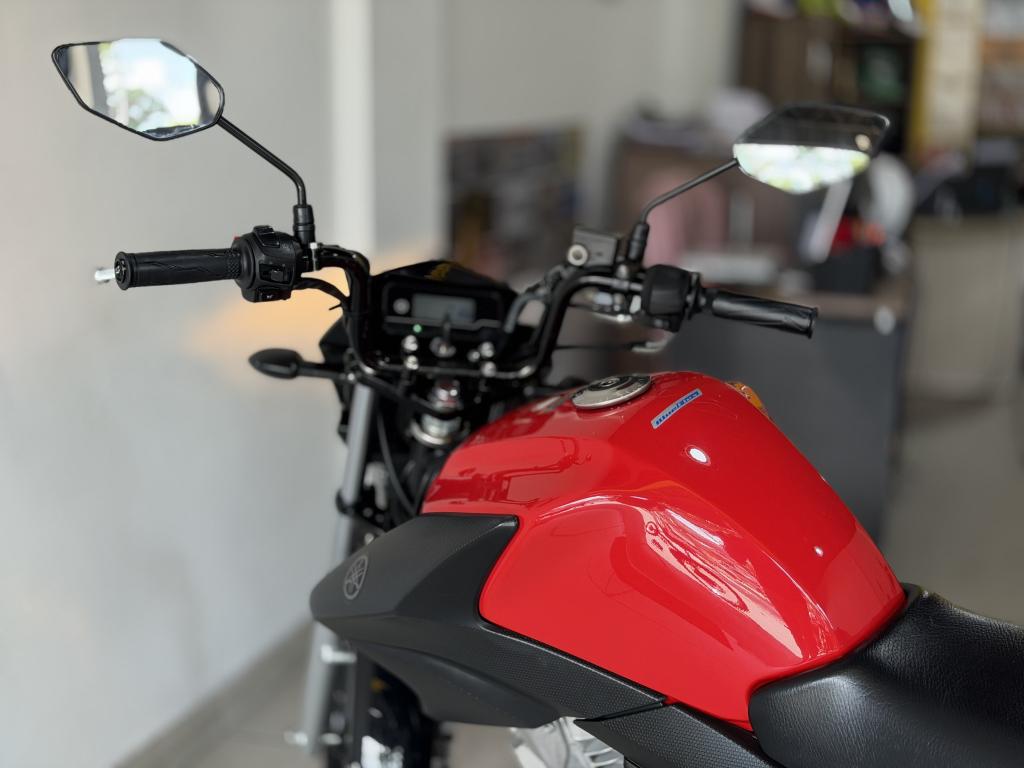 YAMAHA YBR 150 - Foto